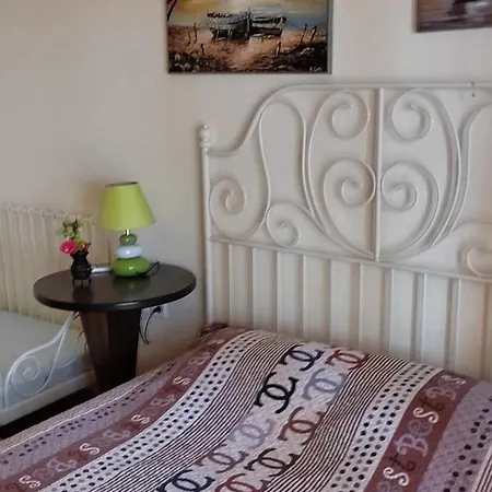 House Of Artemis C In Apartament *